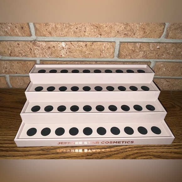 Jeffree Star Cosmetics 40 Lipstick Holder - Picture 2 of 6